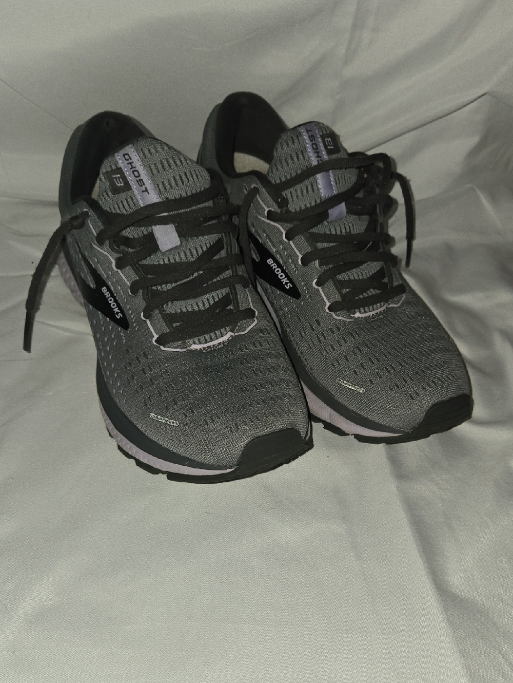 Brooks Women’s Running Shoes - Gray with Light Purple Accents